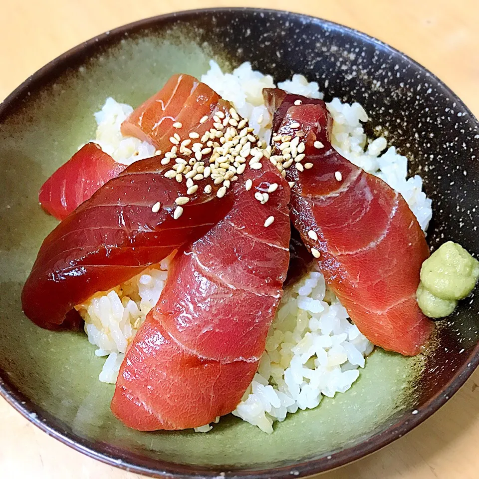 残ったお刺身で漬け丼🐟 #丼|たまこっこさん