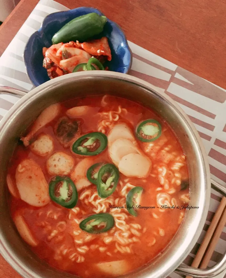 Snapdishの料理写真:Korean Style Ramyeon ~ served with kimchi and jalapeno ❤️|Indulgeさん