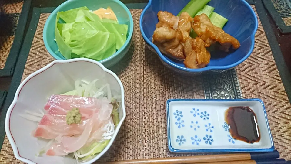 鳥の唐揚げ&キャベツ&鯛の刺身|まぐろさん