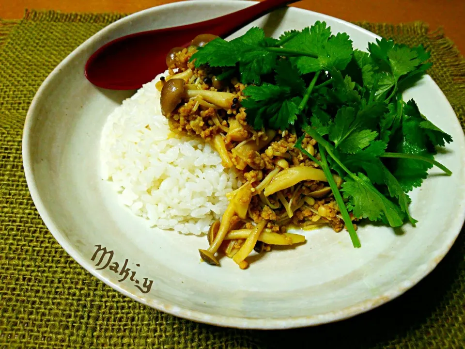 りまこひメェ～🐐の中華風👲ひき肉カレー💕|真希さん