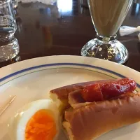 Hot dog , hard boiled egg, banana and ice latte
At Zin|Kyashiiさん