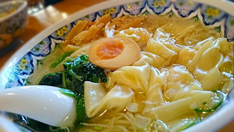 何気に好きな、揚州商人のワンタン麺♪|Miyuki  Nishimuraさん