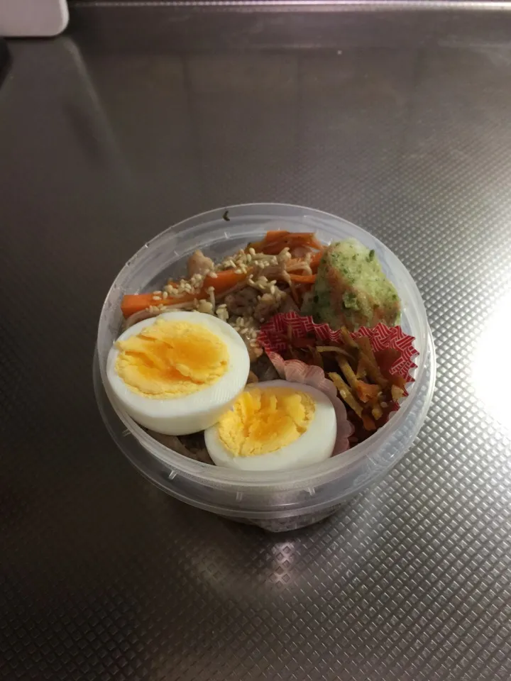 Snapdishの料理写真:年始1発目の弁当|oremegaさん