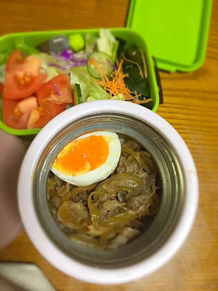 1月7日 牛丼･サラダ弁当🍱🐮
 あったか ジャーランチ|かよっぺさん