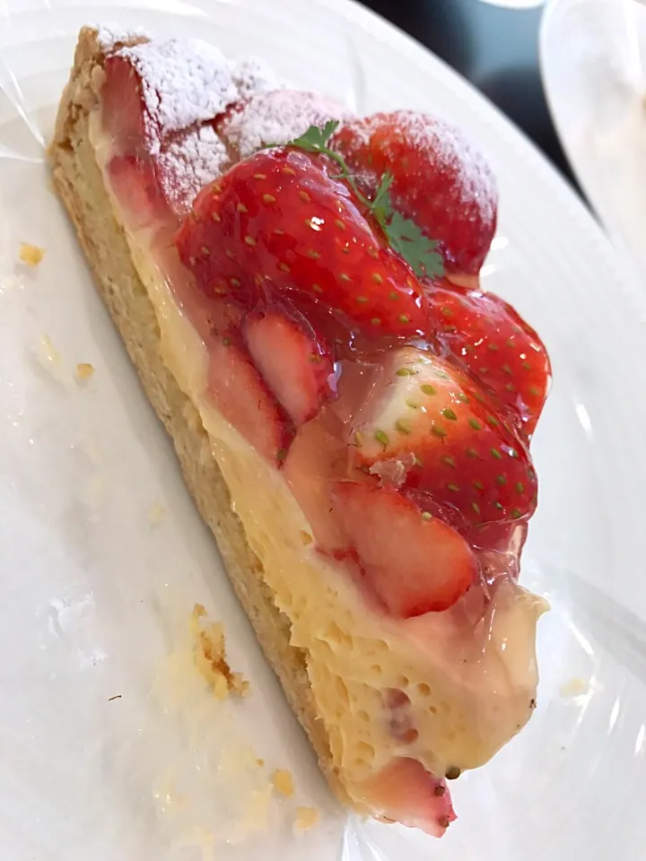 いちごのタルト🍓|祥子さん