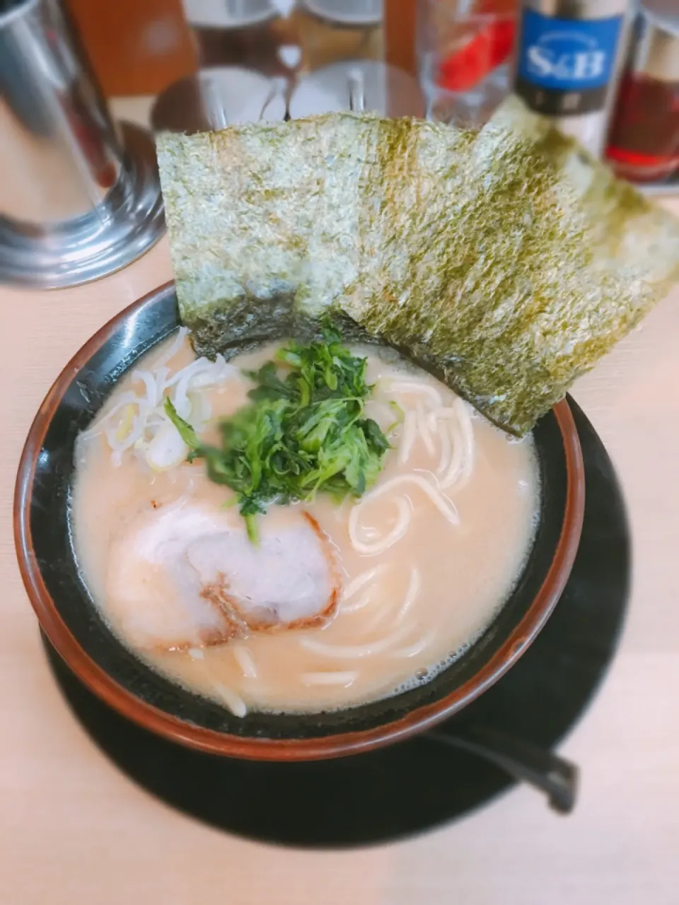 家系ラーメン 松田家 豚骨味噌ラーメン🍜|しろこ🐾໊さん