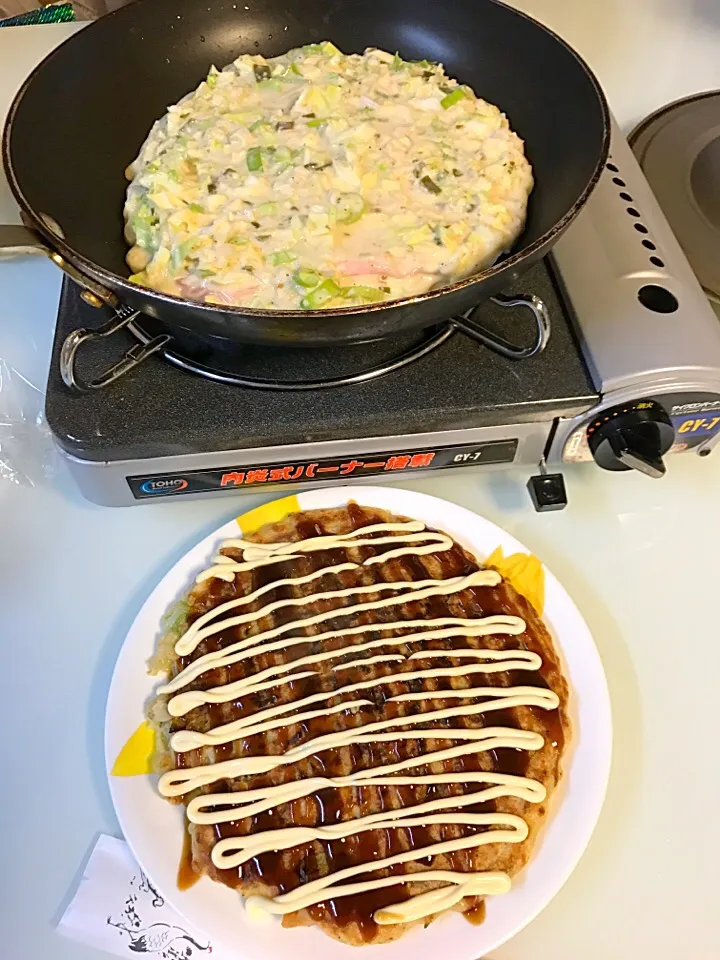 お正月休みももうおしまい！  山芋たっぷりでフワフワ✨レンコンが入ってシャキシャキ！お好み焼きパーリー|Snow10さん