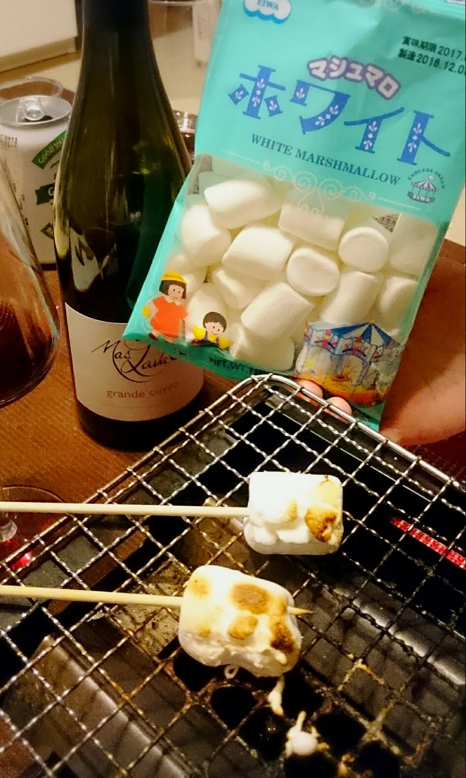 Snapdishの料理写真:焼きマシュマロ❗😋赤🍷で＼(^o^)／|ナムナムさん