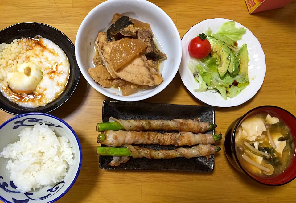 温玉の長芋からしのせ、ぶり大根、サラダ、アスパラガス肉巻き、お味噌汁|いちごさん