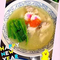 Snapdishの料理写真:鶏ガラ出汁のお雑煮！さっぱりしてて美味しい！|めぐさん