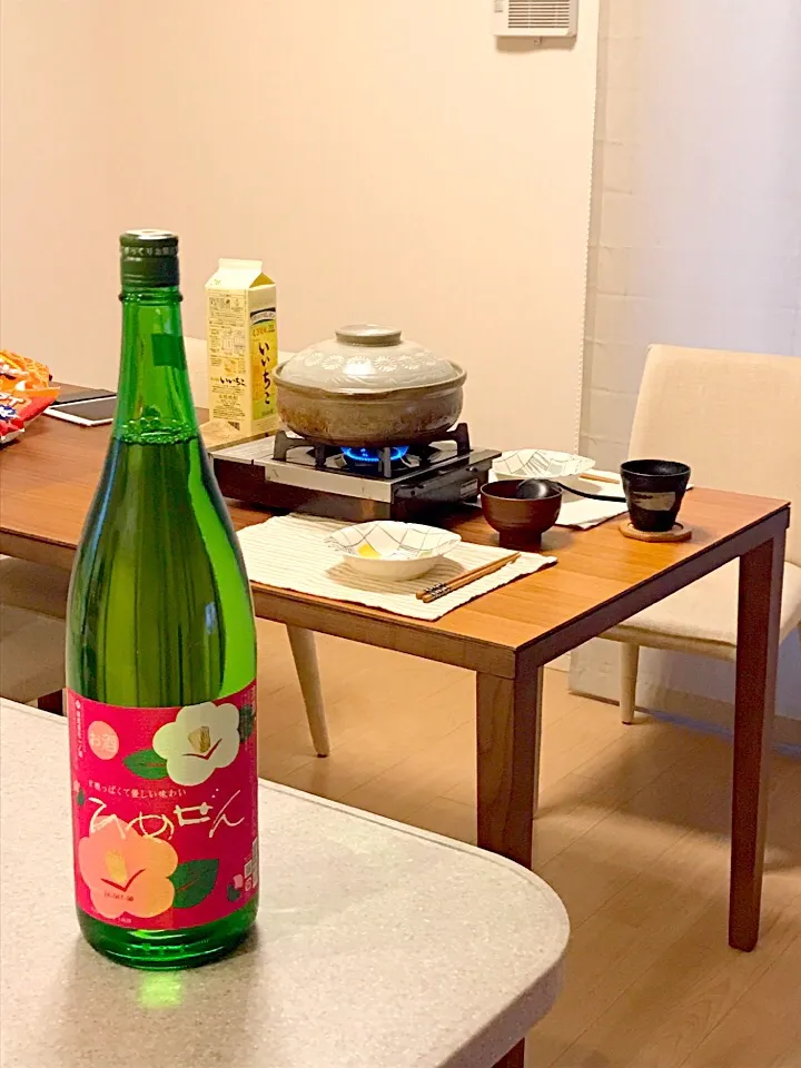 Snapdishの料理写真:大好きな日本酒と鍋
#ひめぜん
#塩らーめん鍋|ATSUMIさん