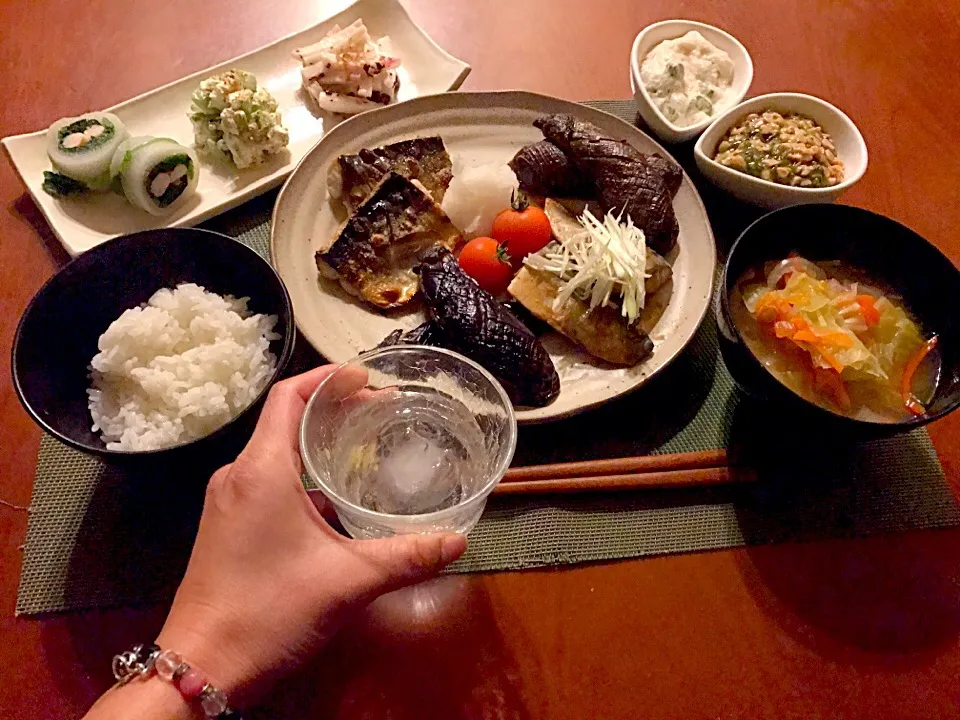 Snapdishの料理写真:Today's Dinner🍴前菜･鯖の塩焼き&味噌煮･白飯･大和芋&ｵｸﾗ･めかぶ納豆･お野菜たっぷりお味噌汁|🌈Ami🍻さん