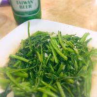 台湾 空芯菜の炒めもの