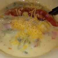 chessey potato broccoli soup|Linda Mendonca Spisakさん