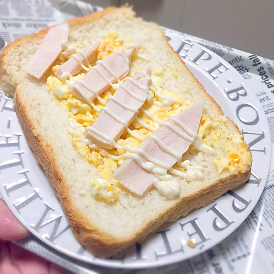 自家製パンで蒸し鶏たまごパン
#ホームベーカリー|いず⋈ + ゜さん