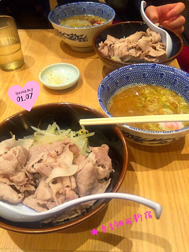 ★☆お出かけランチ☆★舎鈴のつけ麺でない珍しい『つけ肉』♪|さとみさん