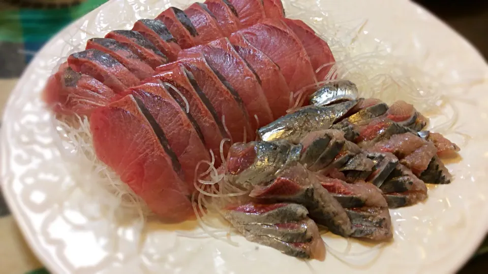 カンパチ🐟と真鰯のお刺身😋|アライさんさん