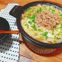 Snapdishの料理写真:ほうとう麺でもちもち♡ビストロ鍋で風邪ひきさんのための肉たまあんかけうどん|Mkitchenさん