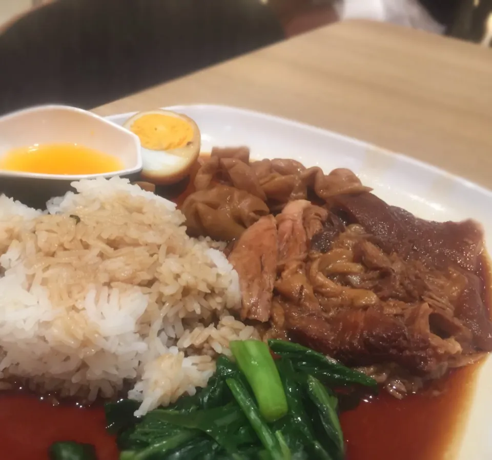 braised pork leg & rice|Cloudy Gさん