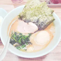 Snapdishの料理写真:武蔵家ラーメン|yumiwoさん