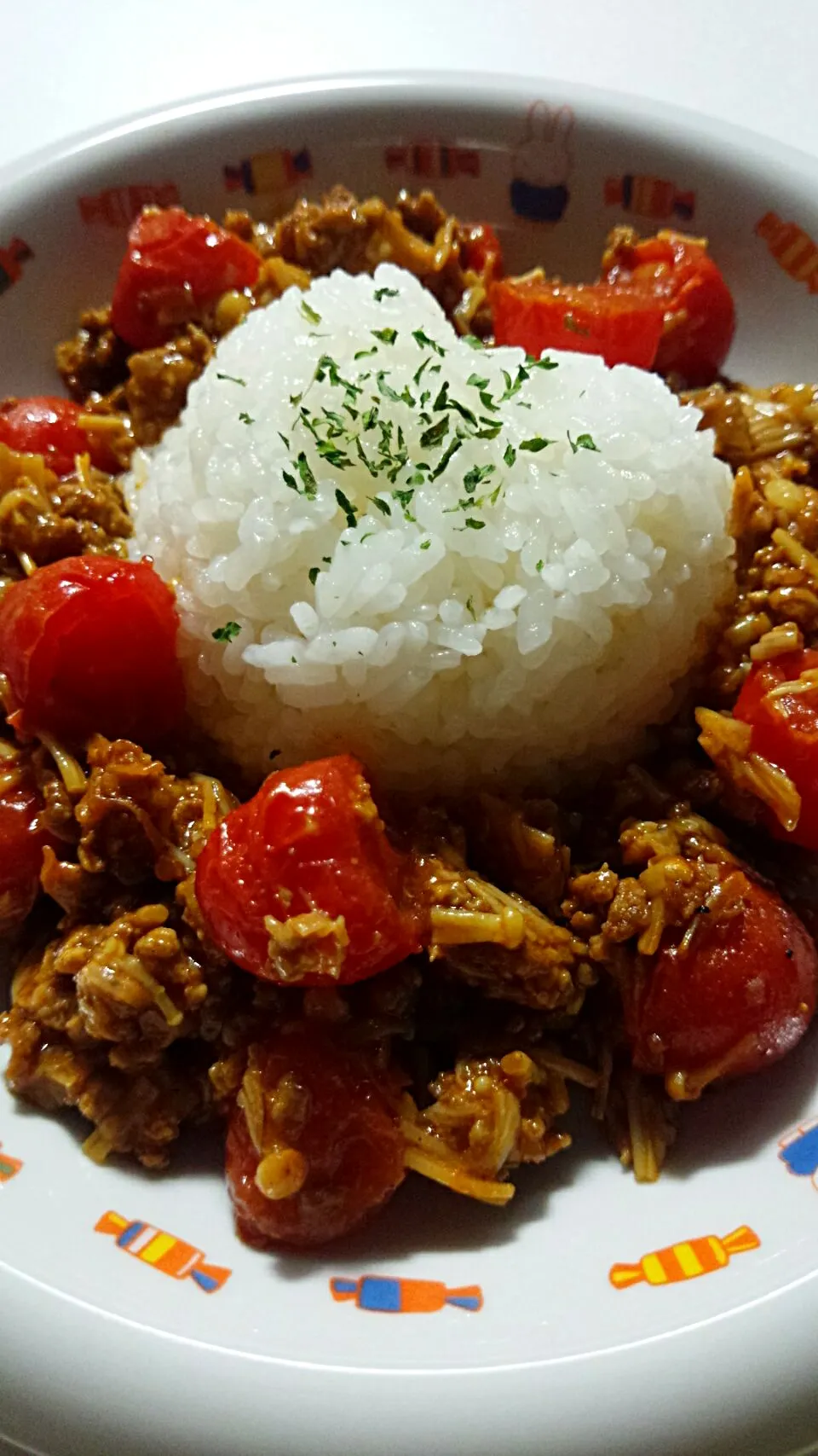 真希しゃんの  ミニトマトとエノキのキーマカレー👳|高野裕子さん