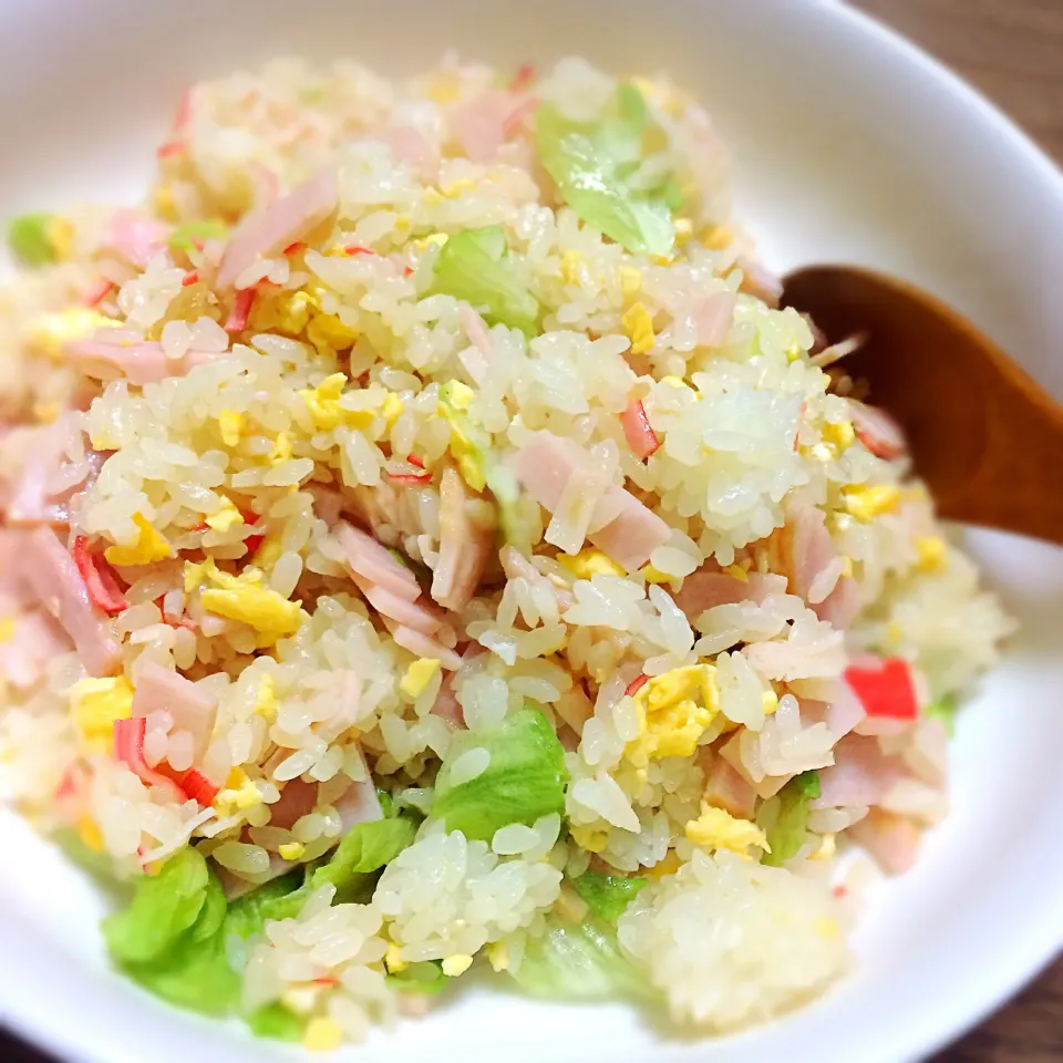 手作りの玉ねぎドレッシングが余ったから、チャーハンの味付けに使ったらサッパリ美味しかった♬|白石さん