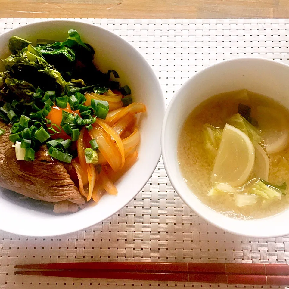 キャベツのすき焼き丼&蕪と白菜のお味噌汁|saoricocoさん