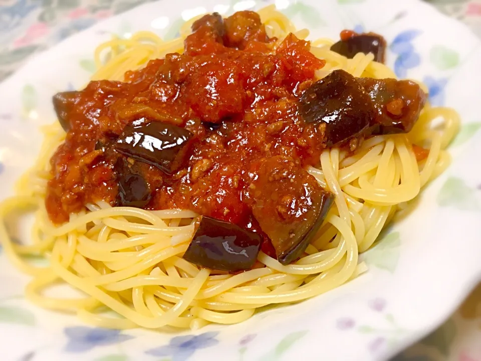 なすとひき肉🍝|ゆうじ.さん