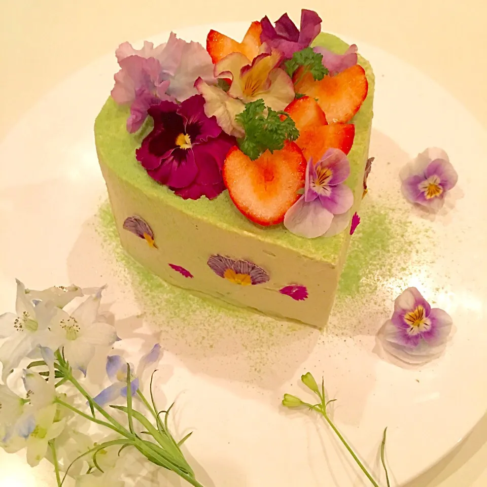 抹茶のお誕生日ケーキ❤️|いしいまきさん