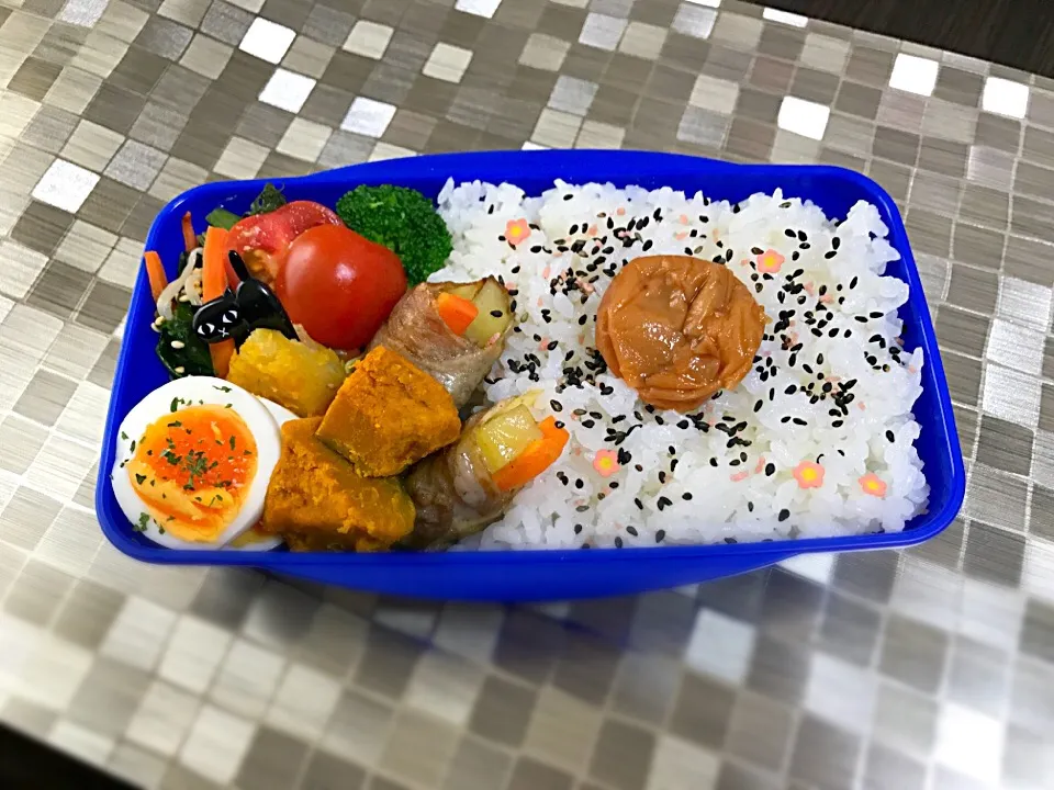 1/9❁旦那さん弁当
2017年初お弁当！おNEWのお弁当箱
#お弁当 
#お弁当記録|つんさん