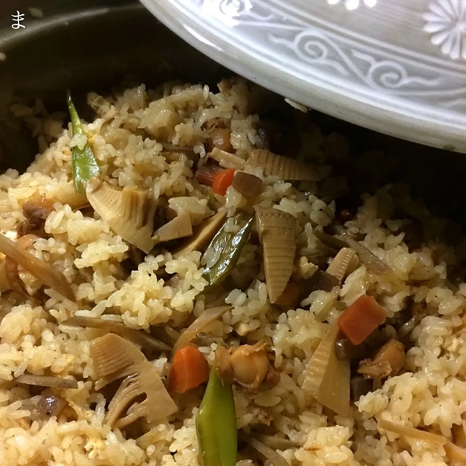 おせちの煮しめリメイク土鍋ご飯|まる(丸大豆)さん