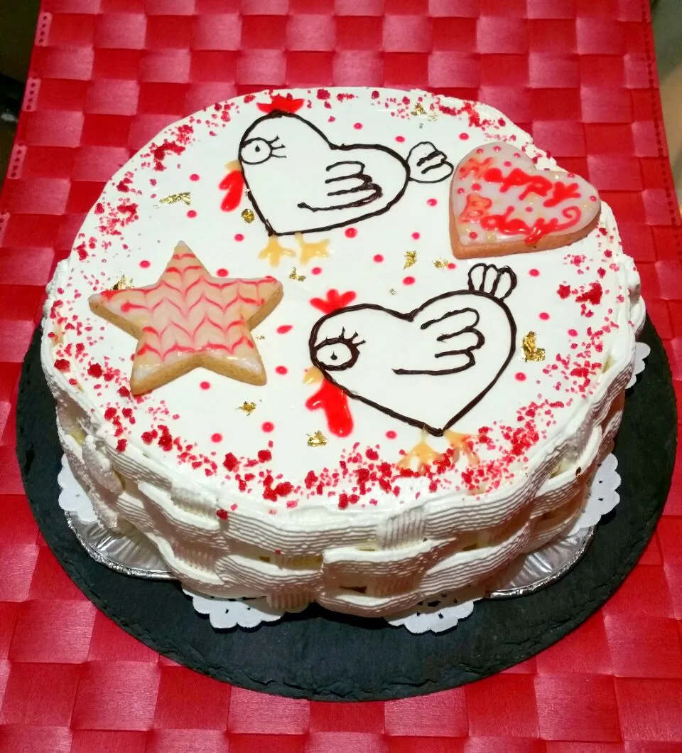 Snapdishの料理写真:ハッピーニューイヤー🐔
ニューイヤー♥酉年ケーキ🎂|mamichulloさん