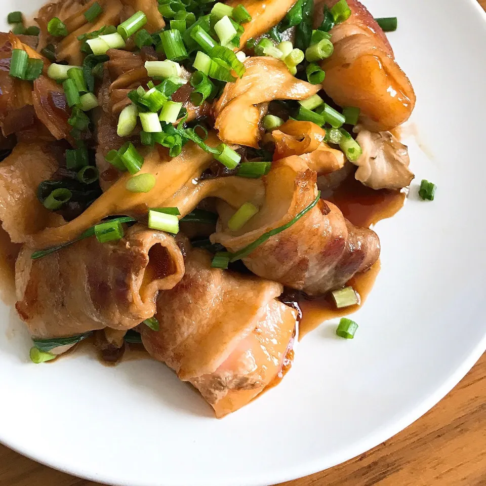 肉巻きお餅と舞茸の黒糖生姜焼き|ふうりんさん