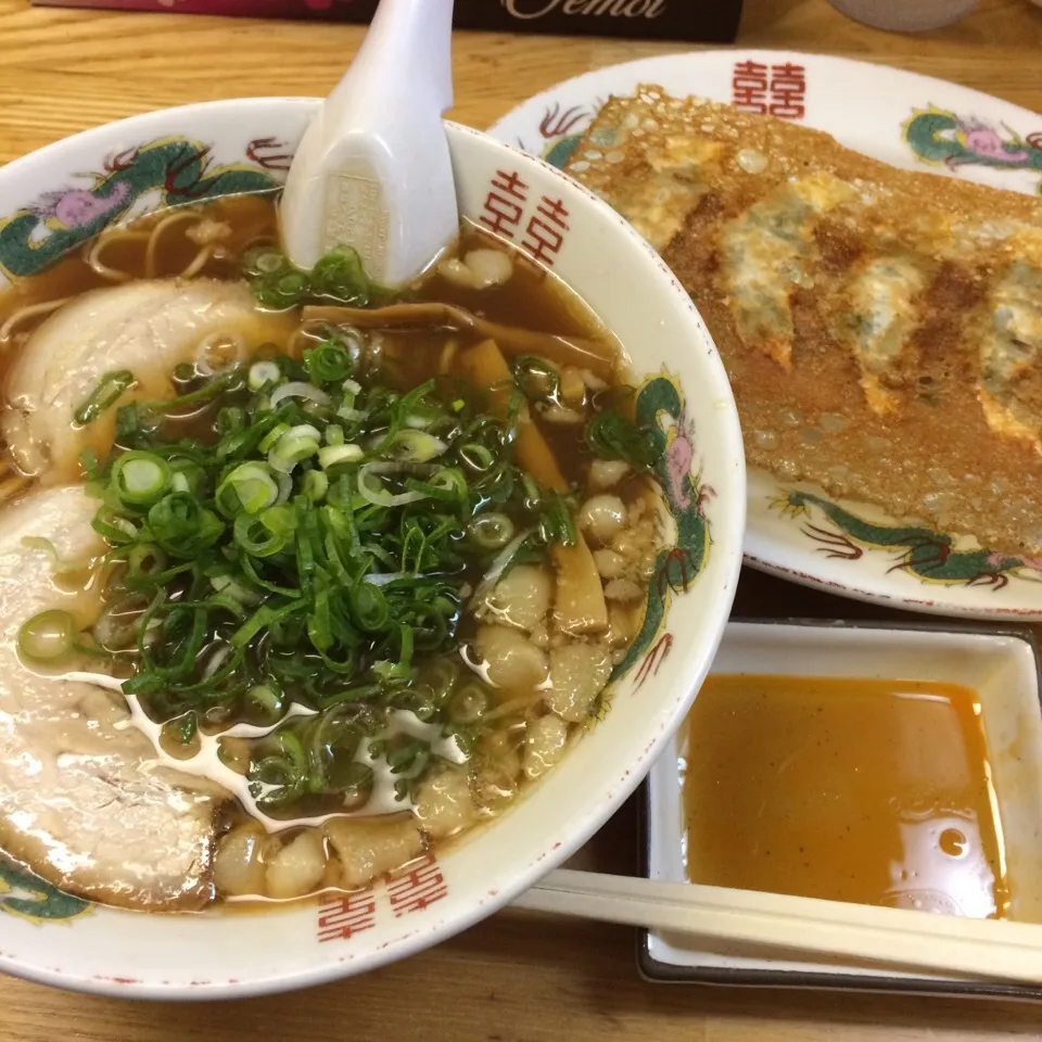 尾道ラーメン、パリパリ餃子セット|SasaMasa213さん