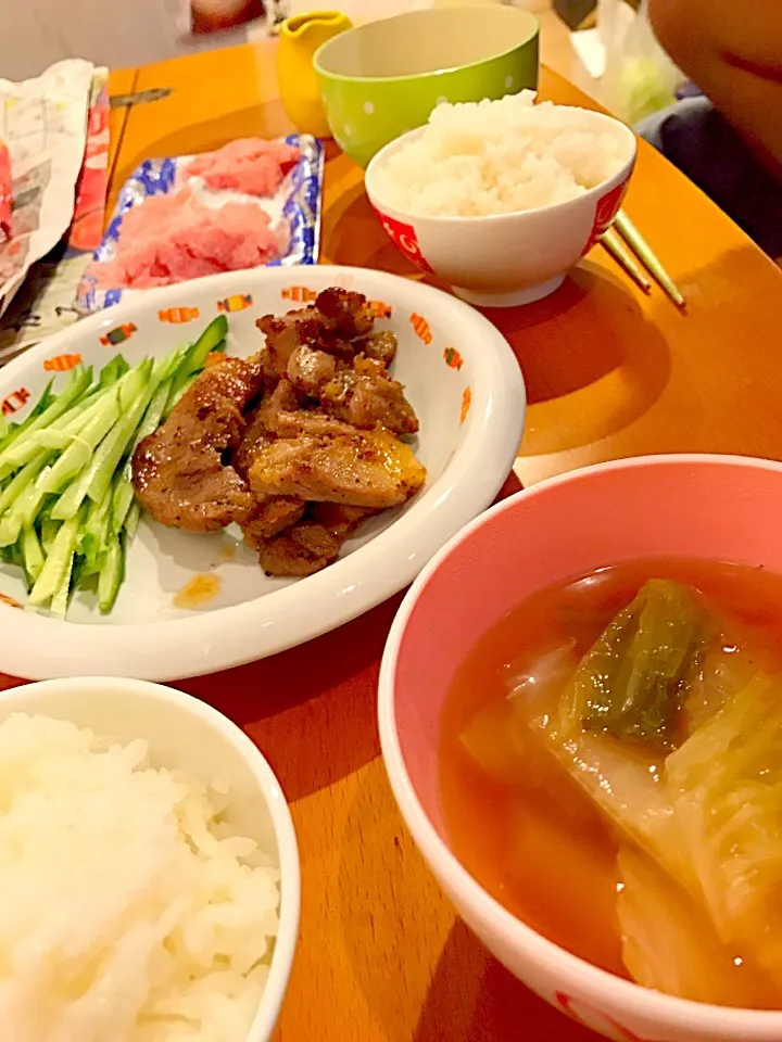 トンテキ  マグロのたたき  蕪と白菜のスープ|ch＊K*∀o(^^*)♪さん