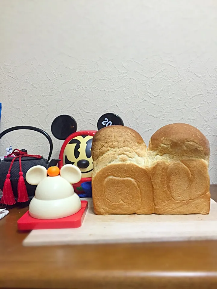 🍞今年初の山食パン🍞     🍎自家製酵母で、中はふっくらしっとり、外側はサクッと😊|ようこさん