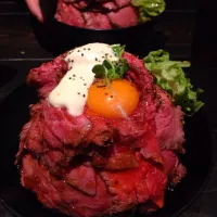 Snapdishの料理写真:レッドロック、ローストビーフ丼|長野さん