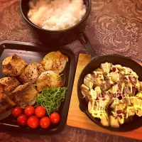 じゃかいもとアンチョビのスキレット
豚肉ロール大根焼き

Today's dinner.
Baked potato and anchovy.
Rolled pork and Japanese radish.|norina & Co.さん