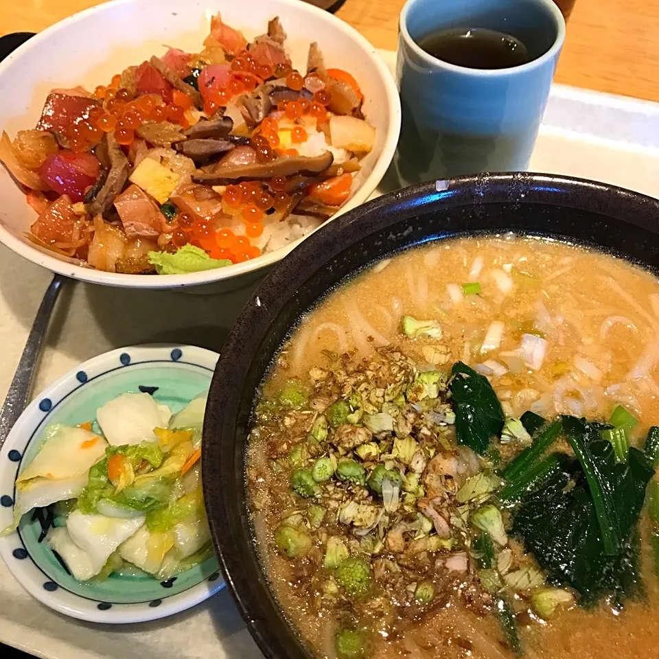 ばらちらし丼と稲庭かけうどん@七蔵(新橋)|塩豚骨さん