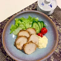 Snapdishの料理写真:鶏チャーシュー
ムネ肉で作るから、とってもヘルシー♡|yoginimさん