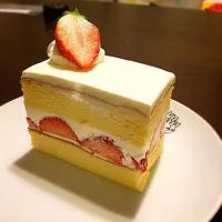 苺のショートケーキ🍓|よーさん