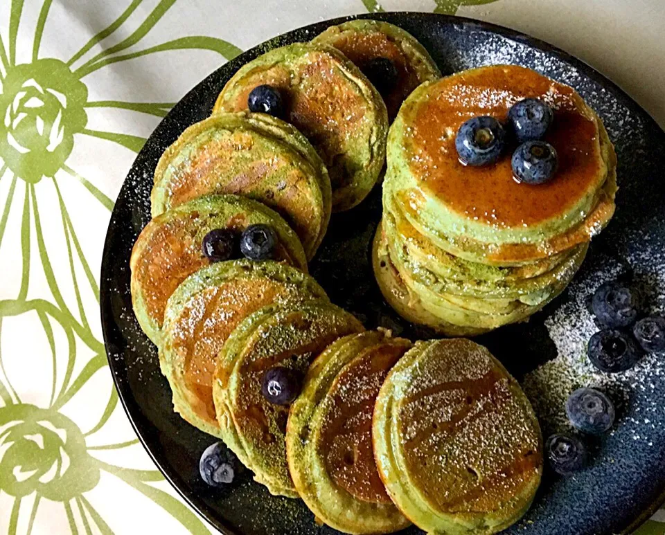 Snapdishの料理写真:✨Mini macha pancakes...ミニ抹茶パンケーキ🥞✨ 🔴SD今月いっぱい休み〜〜明日マニラに行って来ます！🔴|🌺Sanntina🌺さん