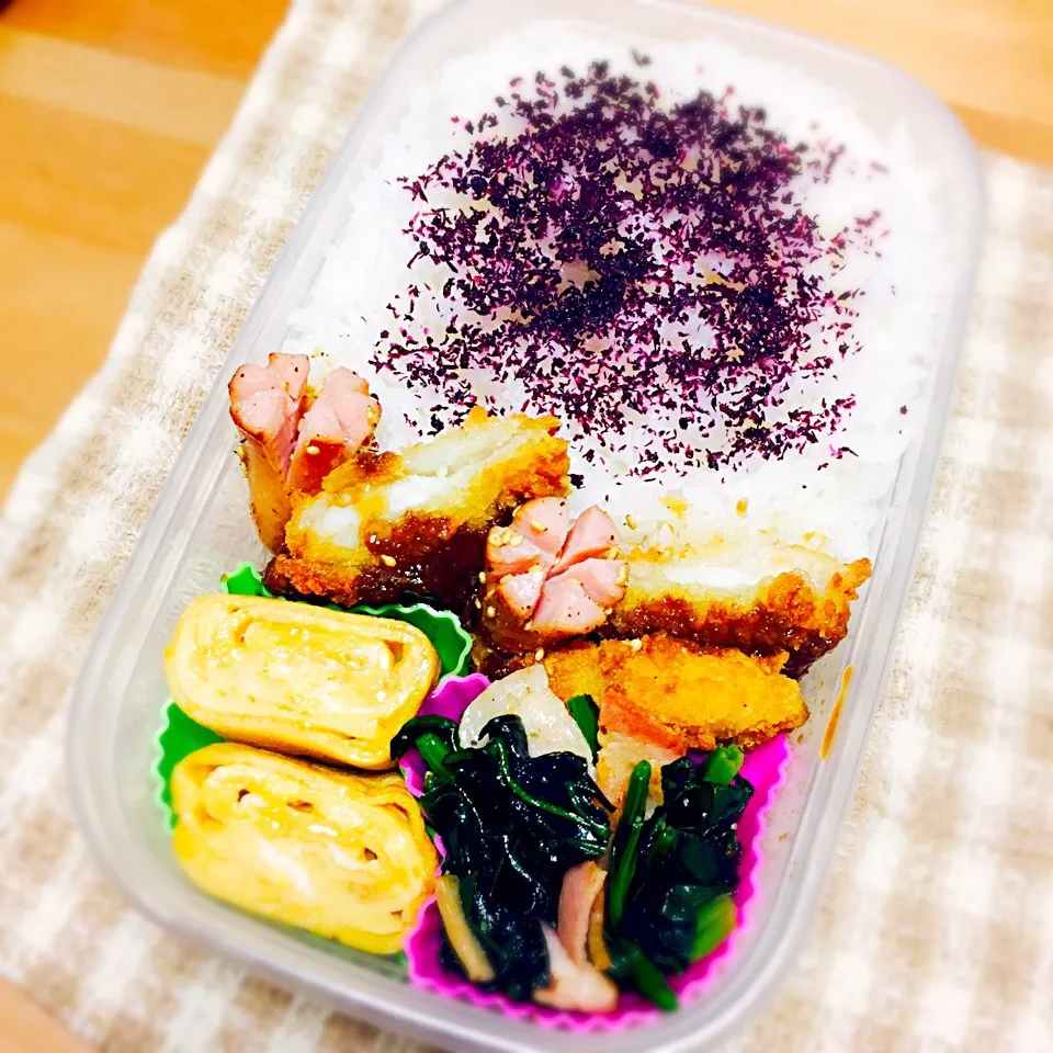 イカフライ弁当🍱
#だし巻き卵 #ほうれん草のソテー#イカフライ|ayumiさん