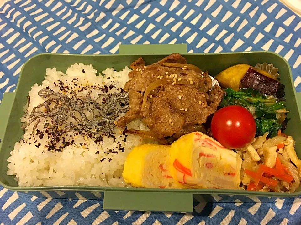 牛肉の塩炒めのお弁当。|Chiharuさん