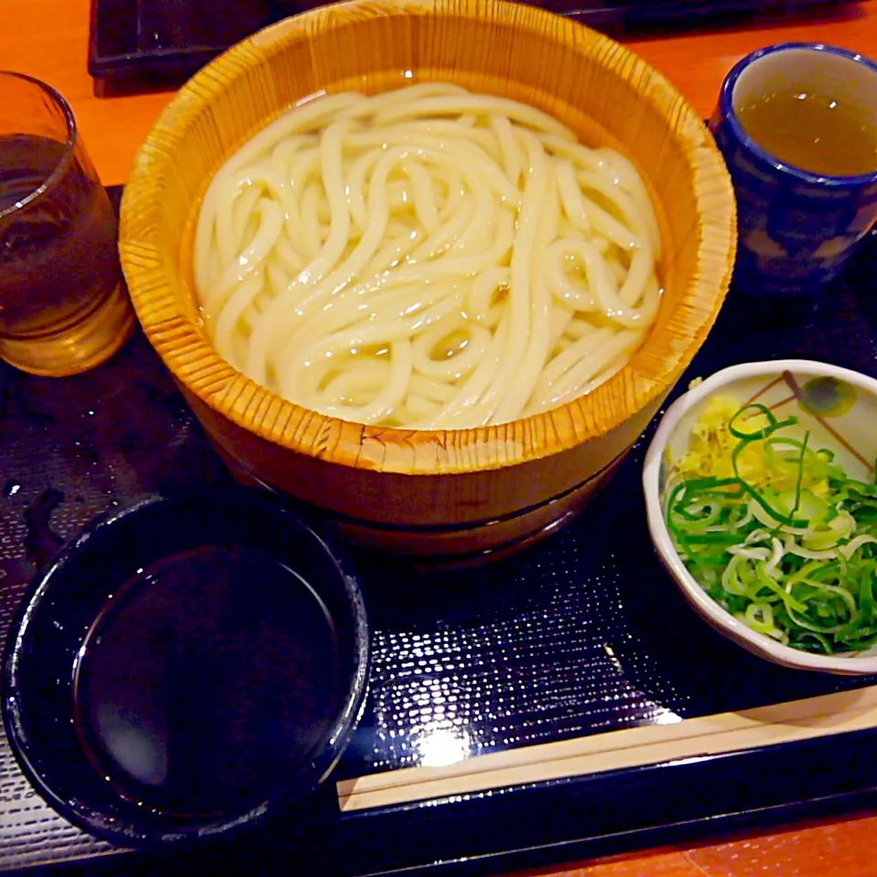 丸亀製麺の釜揚げうどん|うたかた。さん