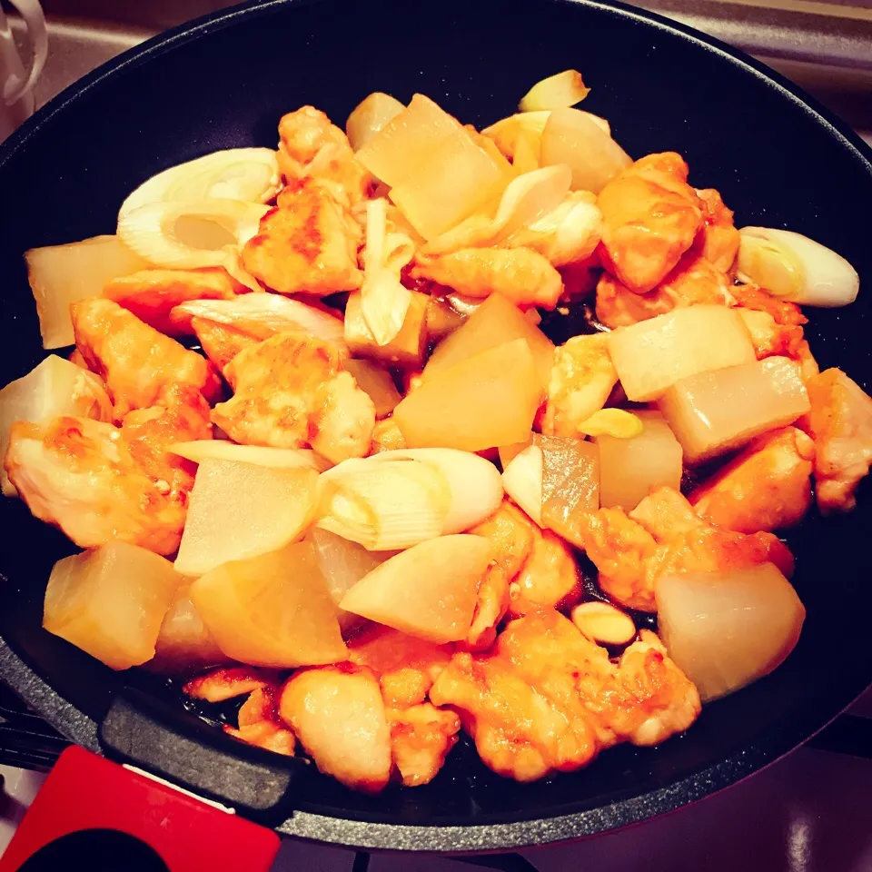 鶏むね肉と大根の炒め煮☺︎|いちかさん