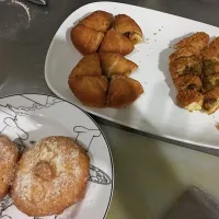 パン🍞を元々作って居るので〜試しに日本のカレーパンとあんドーナツ〜ピロシキを作ってみました〜❣️|sugimotokazuhitoさん