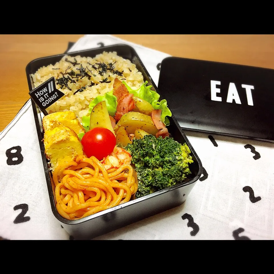 金曜日のお弁当✨
#ランチ #ランチボックス|ÿϋkⅱiさん