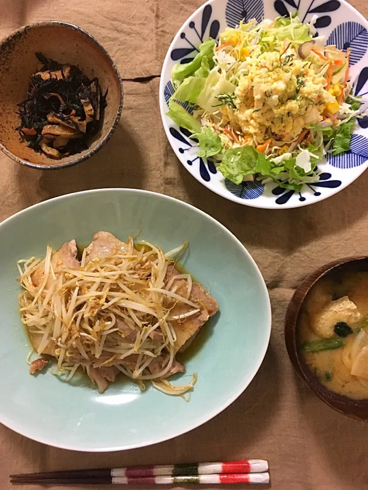 豚バラもやし、ポテトサラダ|siboutotoudedekiteilさん