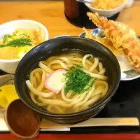 麺好きランチは粉浜の麺屋” 爽月 ”の
「日替り定食(鶏天、竹輪天、ミニ玉丼付)”|muutさん